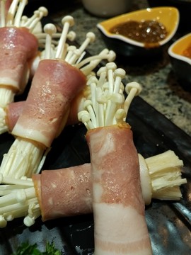 金針菇培根卷