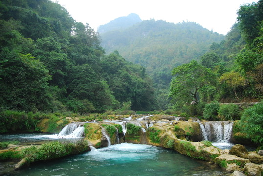 小七孔拱橋