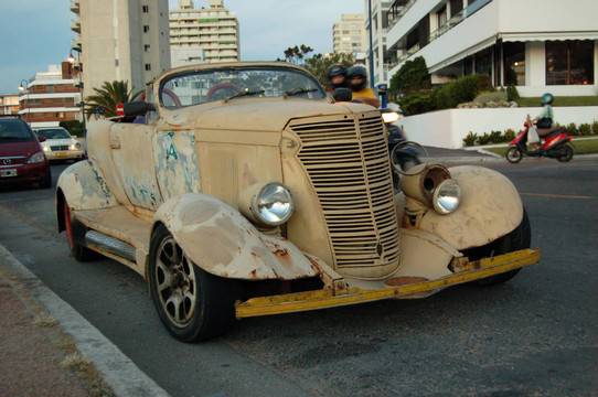 老式汽車(chē)