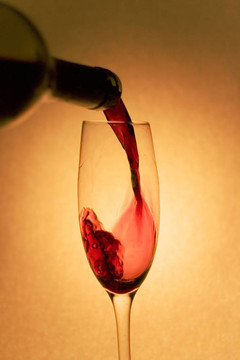 把紅葡萄酒