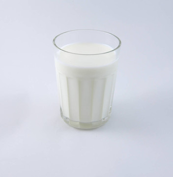 一杯牛奶