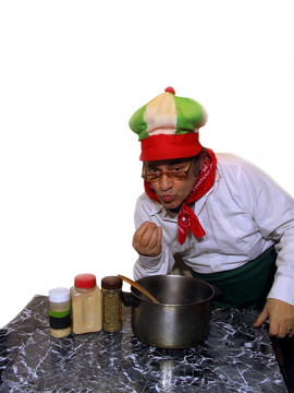 哦