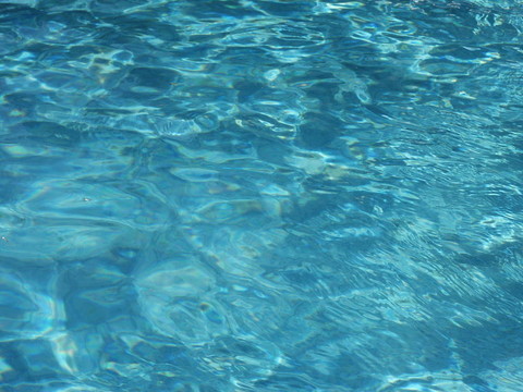 水