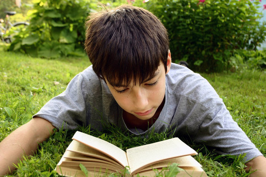 青少年與書