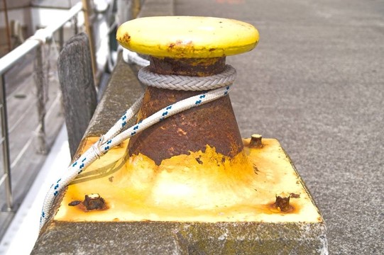 系船柱