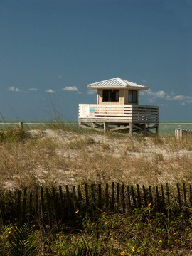 海灘上的小屋
