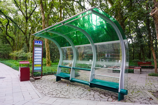 公交車候車亭