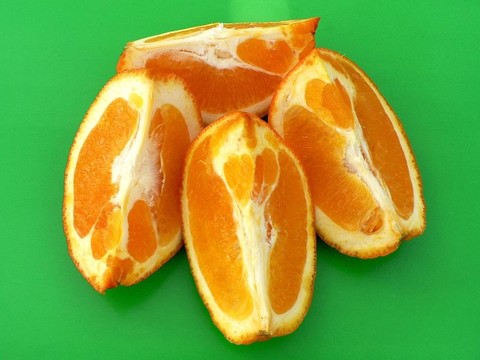橙色