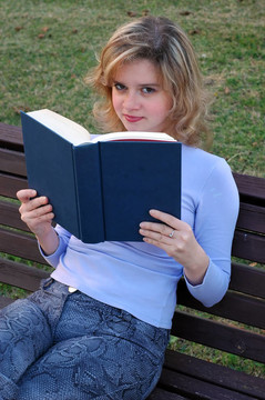 女孩的書