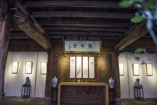 國(guó)畫與瓷器展