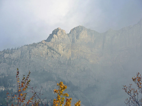 霧山