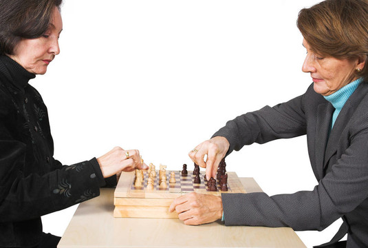 商務(wù)女性下棋