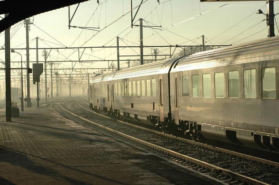 列車在霧