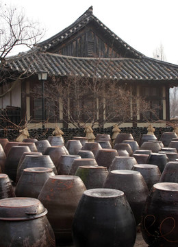 韓國(guó)傳統(tǒng)的韓國(guó)家庭的泡菜鍋
