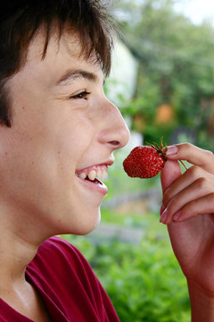 Strawberry。
