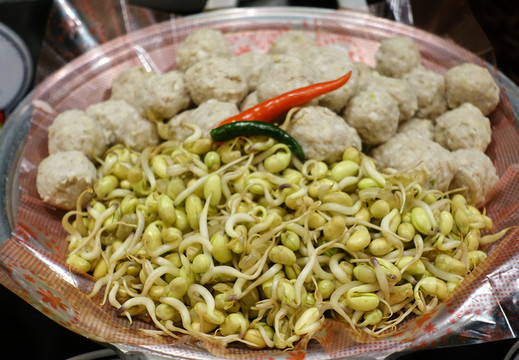 菜式 鍋仔豆芽肉丸