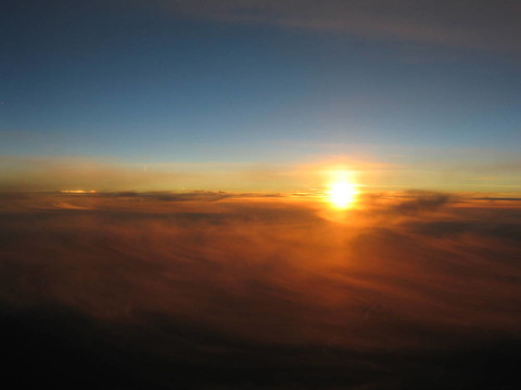 夕陽在云上