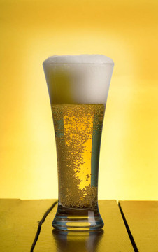 啤酒