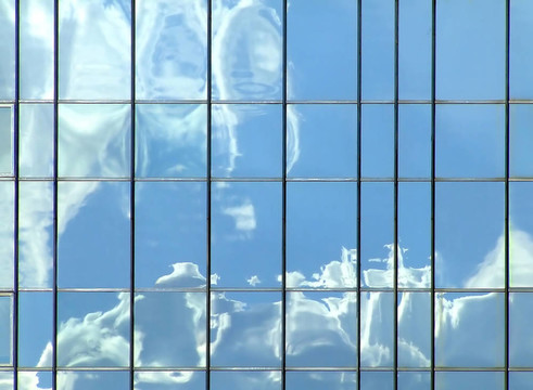 白云倒影