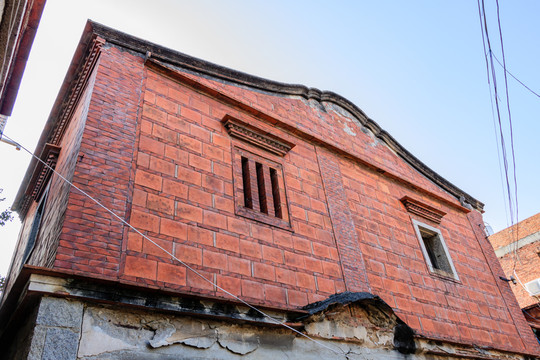 破敗古厝 蚵殼建造的房屋 石頭