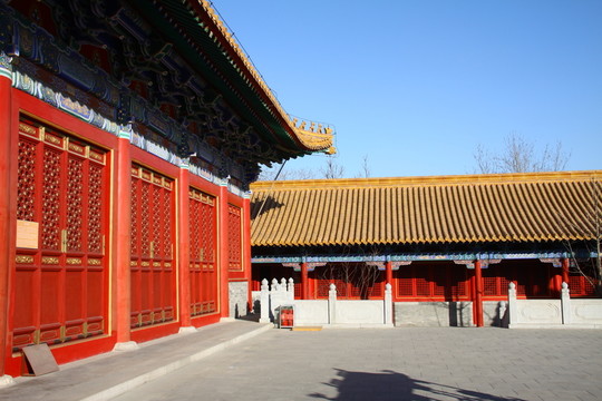 傳統(tǒng)建筑 文廟 紅墻琉璃瓦