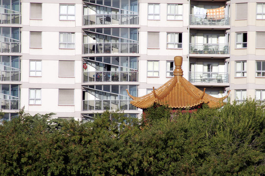 城市公寓；中國屋頂