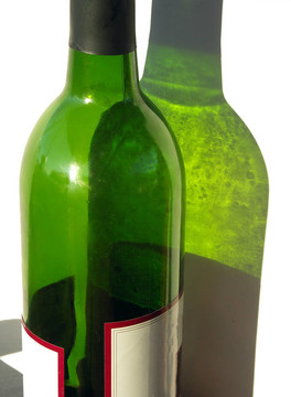 帶有沙的酒瓶