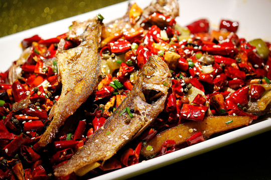 辣子小黃魚