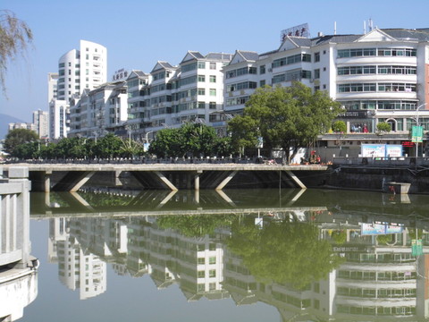 武平中心橋