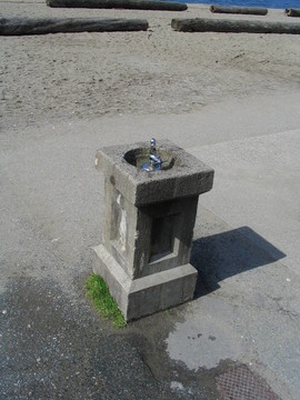 飲水機(jī)