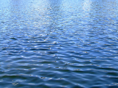 湖水