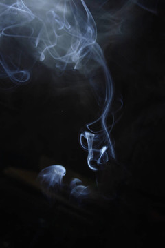 香煙的煙霧