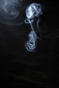 香煙的煙霧