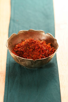 堆藏紅花