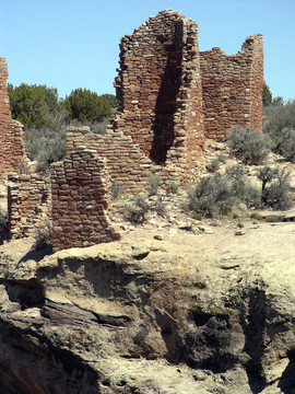 復(fù)雜的廢墟