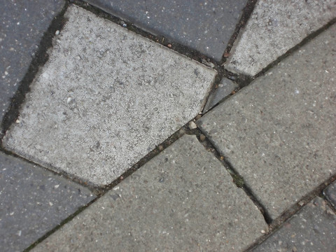 平鋪的路面
