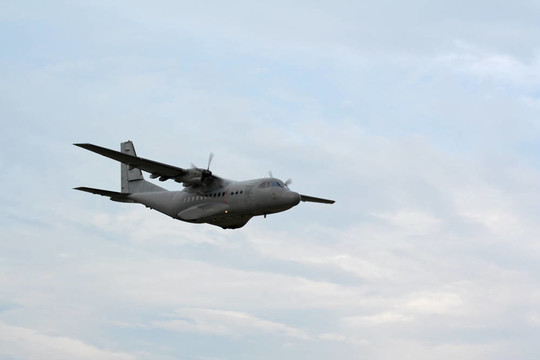 軍用飛機(jī)