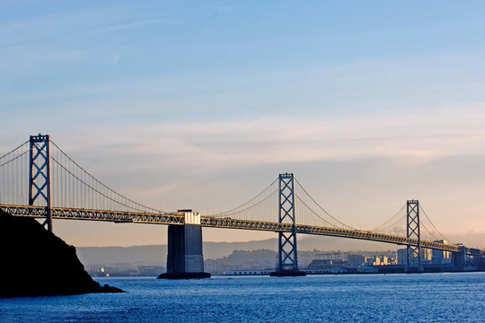 海灣大橋