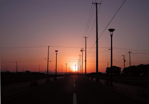 道路上的日落