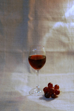 一杯紅葡萄酒