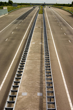 孤獨(dú)的路