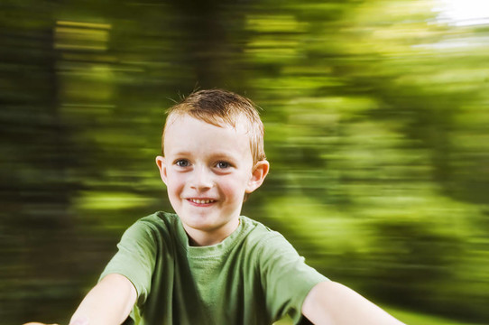 旋轉(zhuǎn)的男孩2