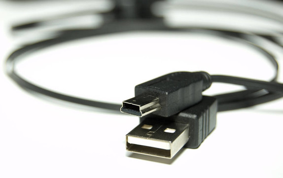 黑色的USB