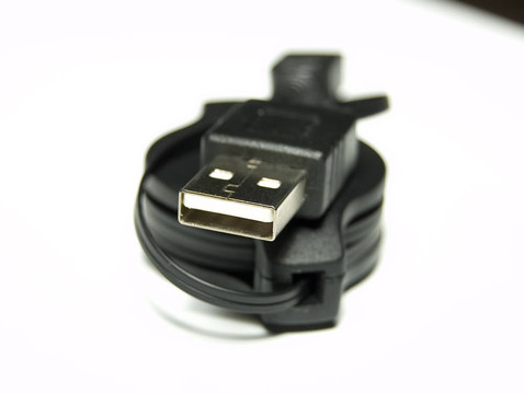 黑色的USB