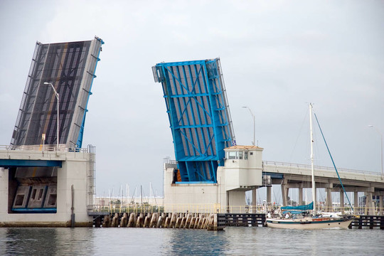 吊橋