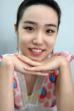 快樂的女孩