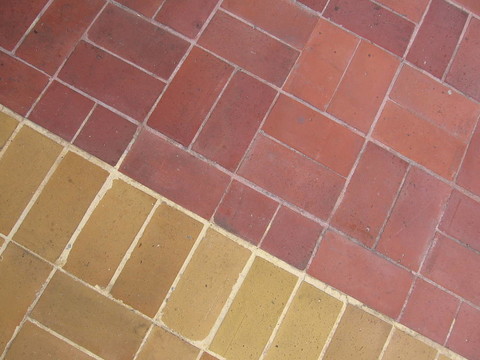 紅磚；Beige Bricks