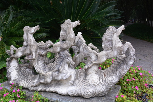 石雕馬