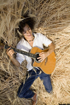 打guitar02