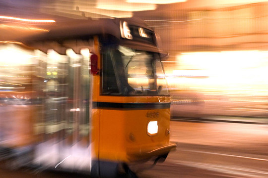 乘有軌電車